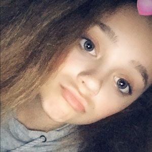 Meet your Posher, Isabella